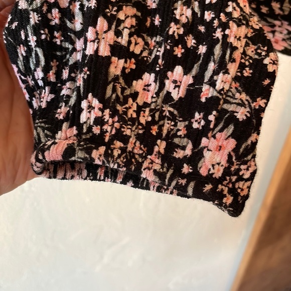 SO Flower Boho Top - Picture 5 of 8